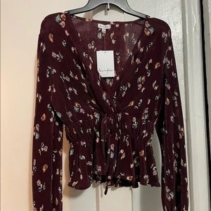 LF Sleek the Label Surplice